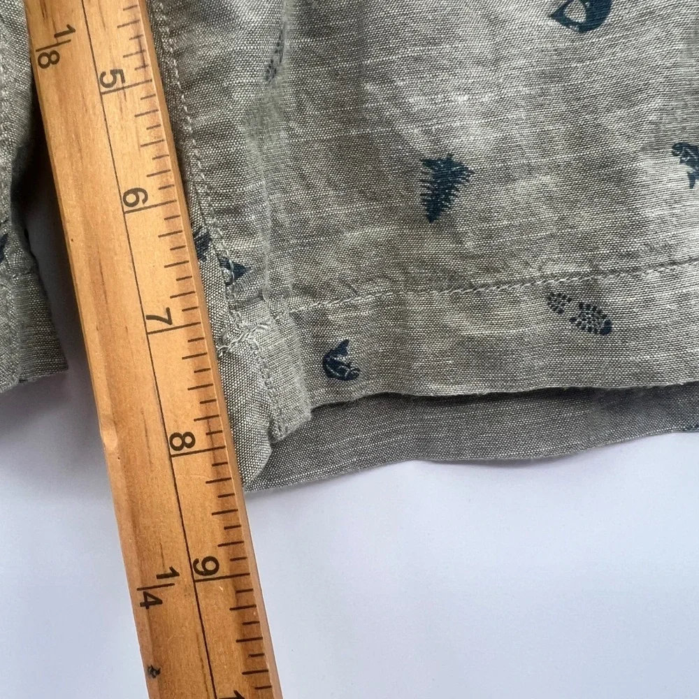 Eddie Bauer Mens Size 33‎ Shorts Khaki Bears Dogs Camping